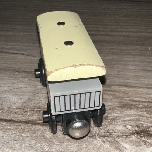 Thomas & Friends Wooden Railway NW Brake Van - Picture 4 of 5