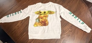 Star Wars The Child Baby Yoda Crewneck Mandalorian Grogu NEW child Size S 3-5