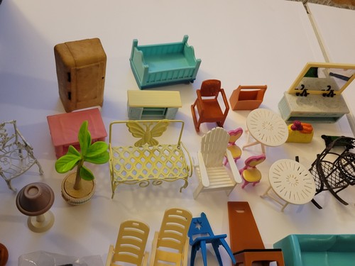 Vintage 1960's - 90’s Mattel Metal & Plastic Doll House Furniture Figures Extra - Picture 22 of 24