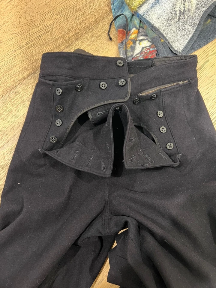 Pantalones Uniforme De Colección Segunda Guerra Mundial 13 Botones USN Marinero 30/32 Lana Campana Parte Inferior Militar Marina Foto 2 de 4