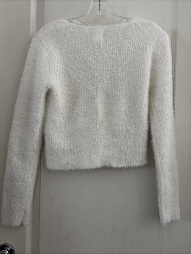 EUC Hippie Rose V Neck Crop Fuzzy Cropped Sweater Off White Long Sleeves - Picture 2 of 10