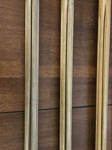 3 vintage Newspaper Holding Gripper Sticks Library Reading Wood Dowel Rods (C) - Foto 3 di 5