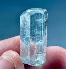 Muestra de cristal de aguamarina de 36 quilates de Skardu Pakistán