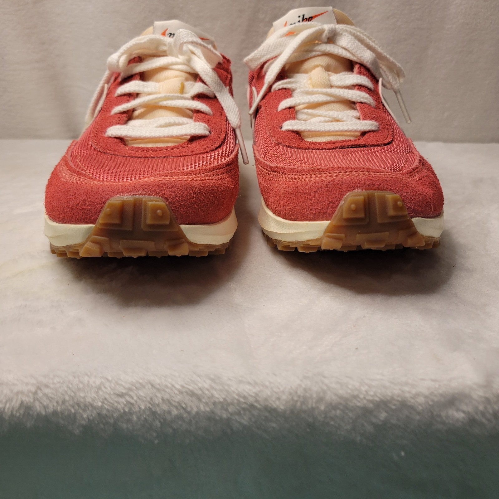 Nike Women's Waffle Debut Vintage Pink or red Size: 9 Shoes image 2