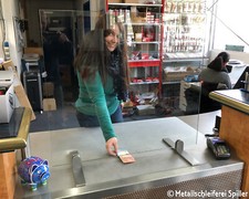 Echt Glas Gesichtsschutz Edelstahl Fuß Kassenschutz Thekenaufsatz Spuckschutz