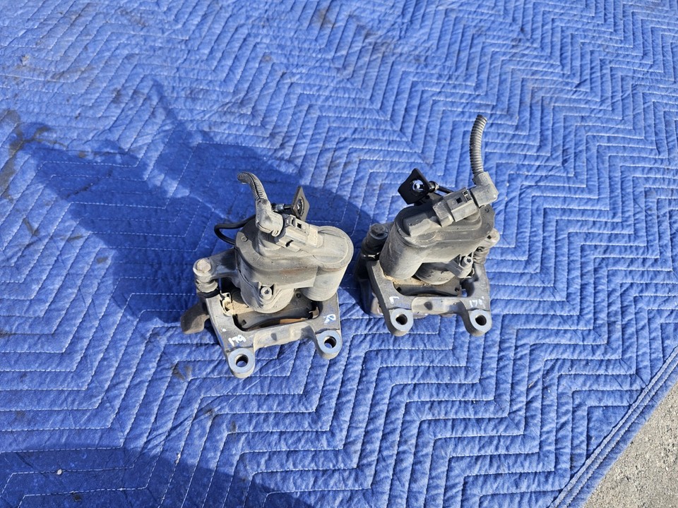 2x VW R36 Golf PASSAT MK5 PAIR REAR CALIPERS Brake Caliper VOLKSWAGEN ...