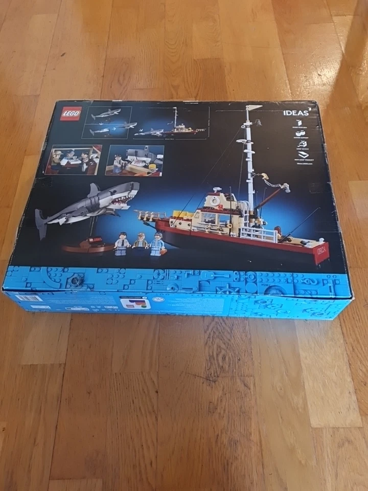LEGO Ideas 21350 Jaws, Foto 2 von 4