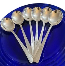 6 Wm Rogers Mfg REVELATION TAPESTRY Gumbo Soup Spoons Silverplate * W Monogram 