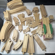 Thomas And Friends /Brio 88 Piece Wooden Train Track Lot Railway Set Drawbridge