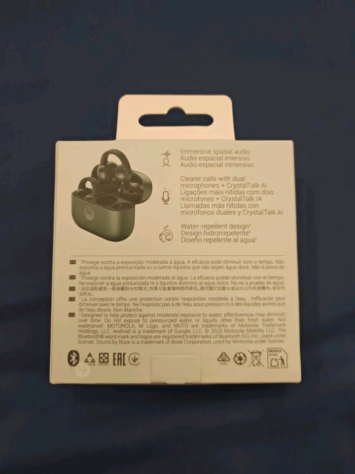 Motorola Moto Watch Fit Buds Loop Bose Pantone Trekking Green Brand New Unopened - Image 4 of 4