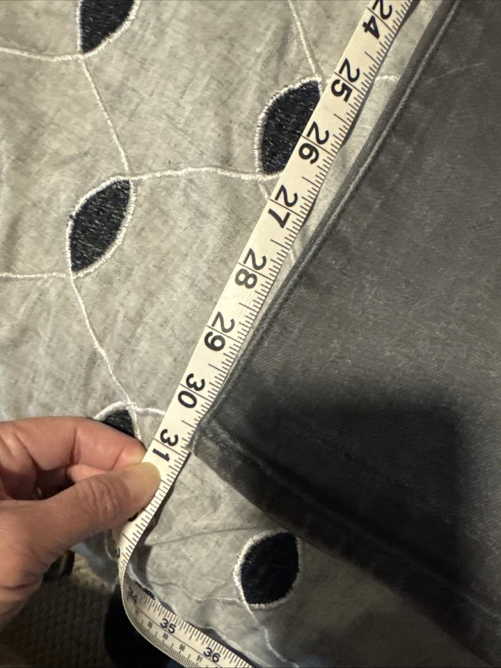 Uniqlo Men's Selvedge Jeans 33x31 Slim Straight Low Rise - Image 3 of 4