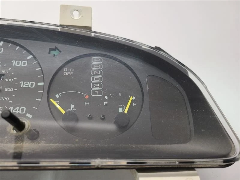 95 MAZDA 626 VELOCÍMETRO CLÚSTER 4 CILINDROS OEM AT Foto 4 de 4