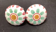 2 Vintage White with Flower Ceramic Porcelain Cabinet Drawer Knobs Pulls