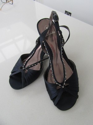 ladies k shoes by clarks