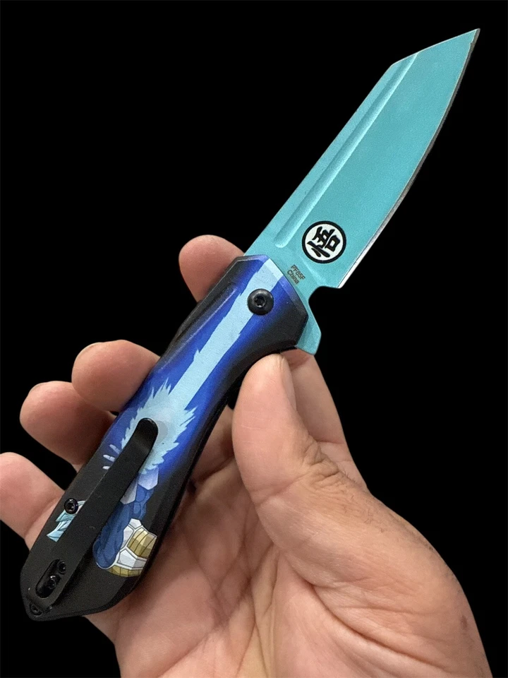 Navaja de bolsillo asistida por resorte con temática de anime - Diseño de anime coleccionable Edc pF85F Foto 2 de 2