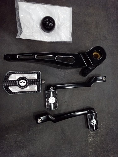 Brazo de freno para Harley Floorboards conductor pasajero palanca de cambios clavija touring 08-13 - Imagen 13 de 13