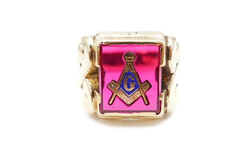 Vintage Freemason Mason Ring 10k Yellow Gold Red Stone Mens Size
