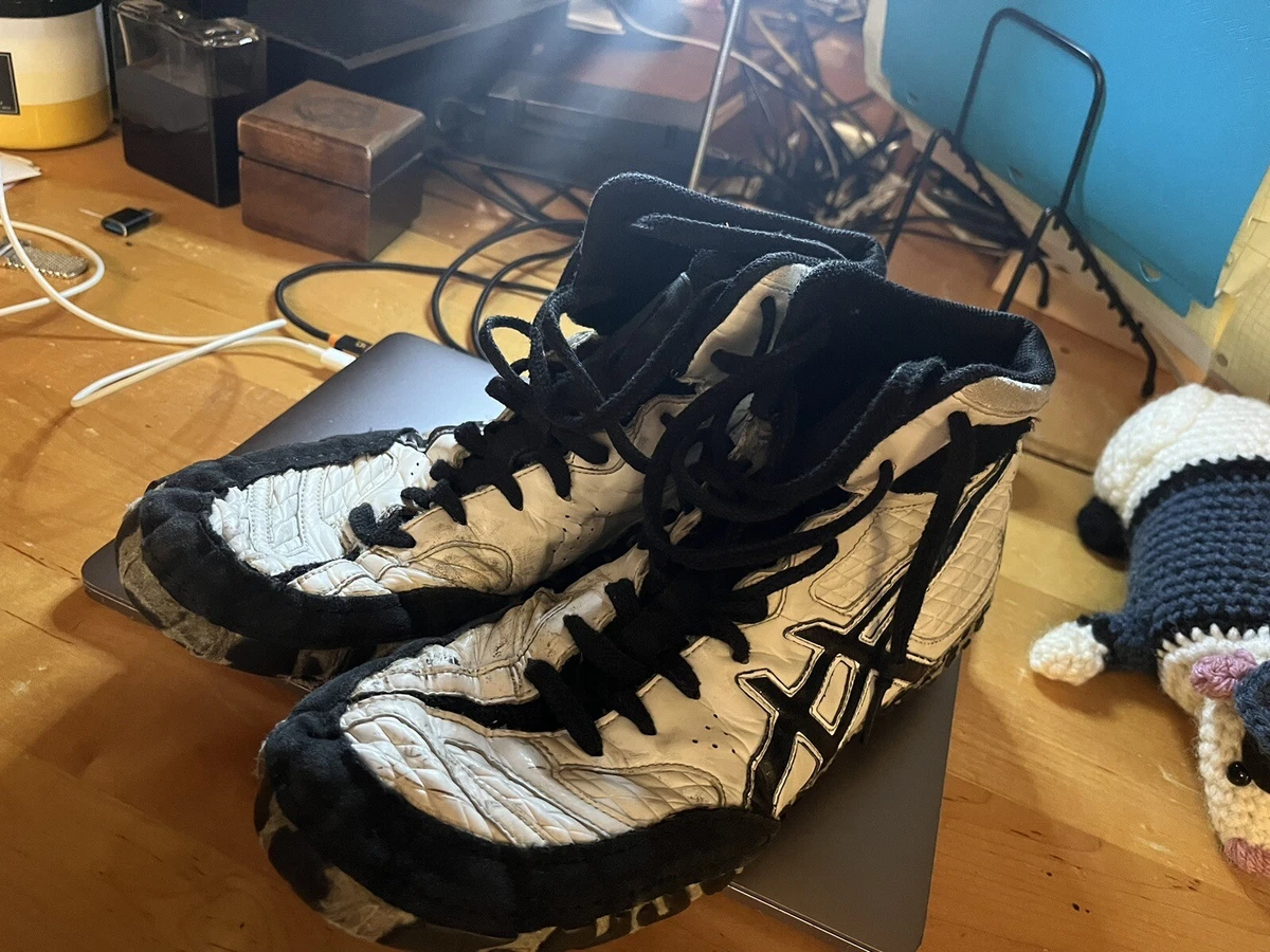Asics Aggressor 2 Black
