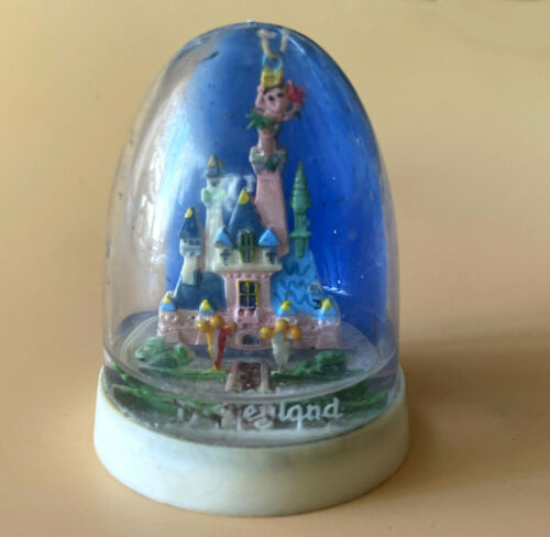 Vintage Disneyland Plastic Castle Snowdome Souvenir circa 1960 - Picture 1 of 4