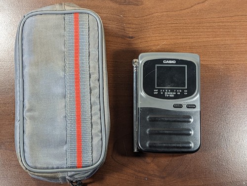 Working VINTAGE Casio TV-100 LCD Color Television 1.6 in Screen w/ Carry Case - Picture 8 of 8