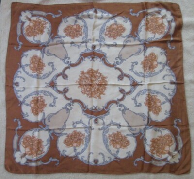 Hochwertiger Seidentuch PIERRE BALMAIN Vintage Scarf 90 cm x 90 cm /