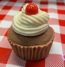 VTG Play Food CUPCAKE MUFFIN Cherry Topping For Tikes Dessert 1987 MTC-493