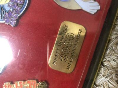 2000 Pokemon Center Limited Millennium Badge Pins Charizard
