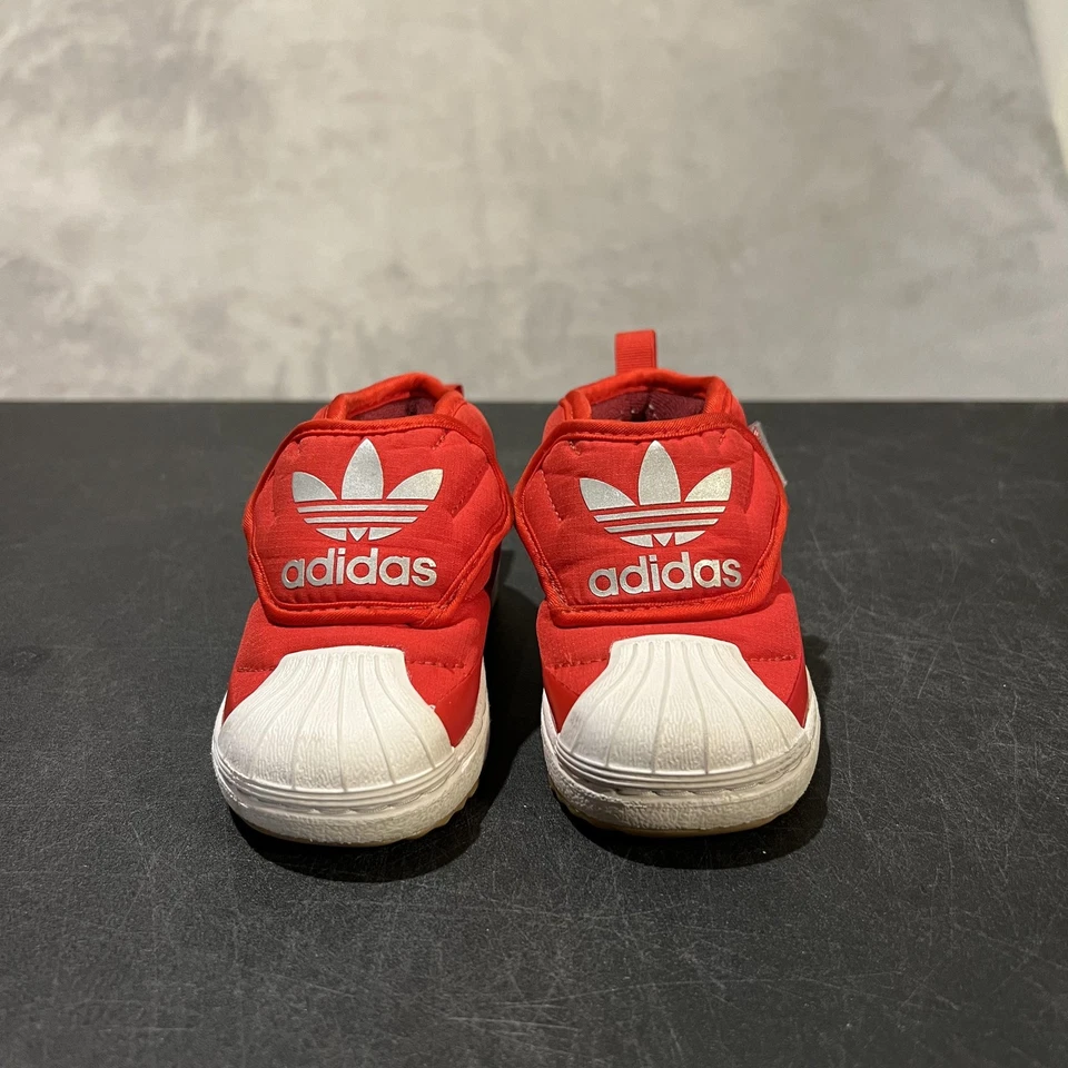 Botas Adidas Superstar Niño Pequeño Talla 5K Punta Roja Primaloft FW1200 Foto 2 de 4