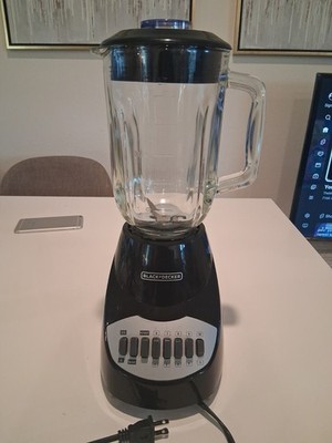 BLACK+DECKER 10-Speed Countertop Blender BL2010BG Black with 5-Cup Glass Jar