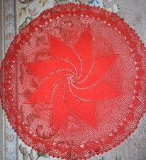 Weihnachtsdecke rund rot Handarbeit gehäkelt 80cm