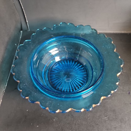 Vtg Glass Cobalt Blue Dish Domed Lid Enamel Painting Flower Gold Ruffled Edge 7" - Foto 6 di 12