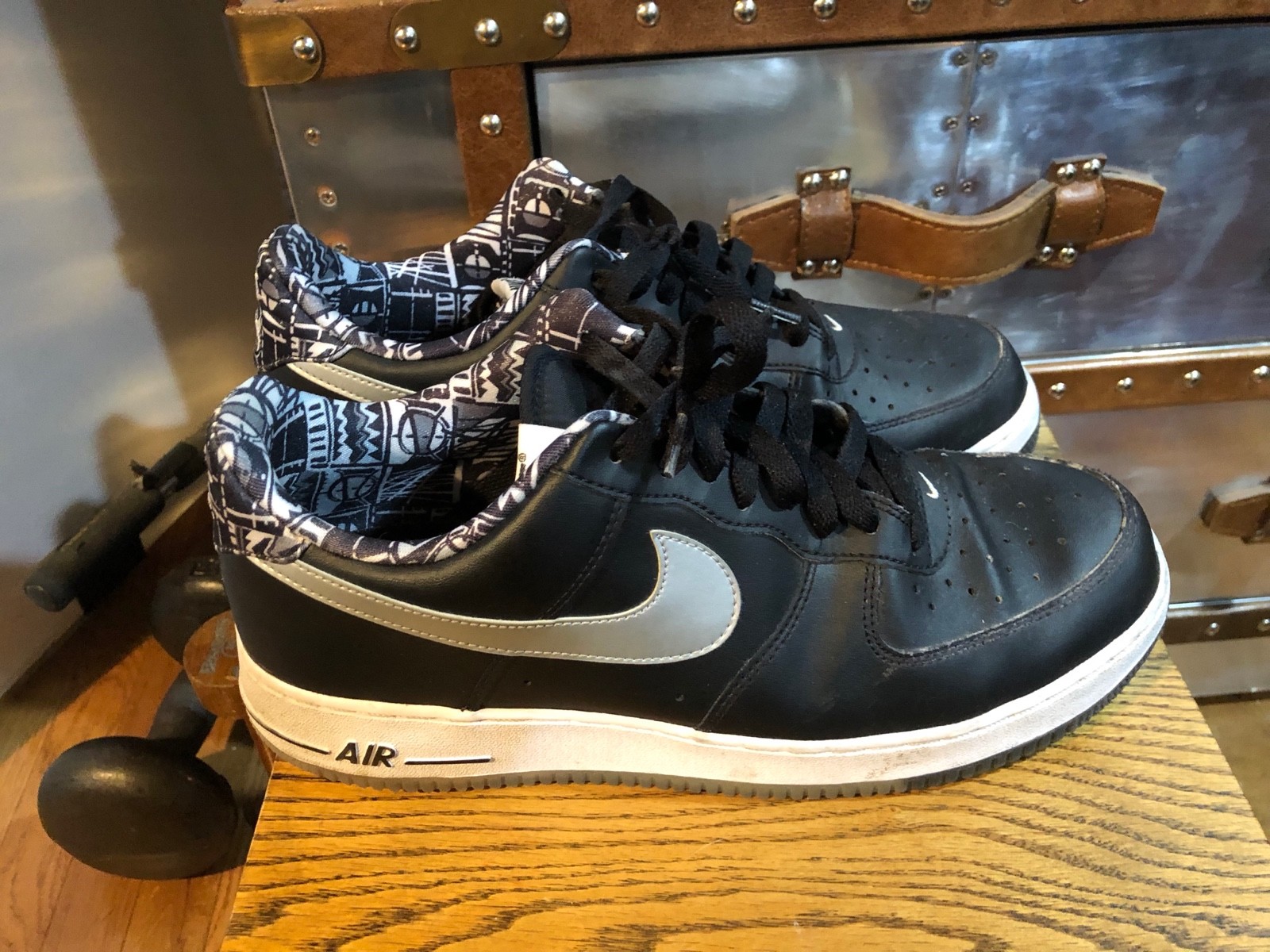 nike air force 1 black metallic silver