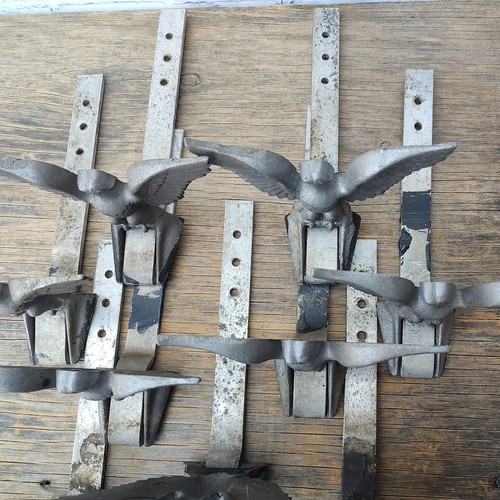 Vintage Lot of 6 Eagle Snow Birds Roof Guards Ice Stops Cast Metal - Picture 3 of 15
