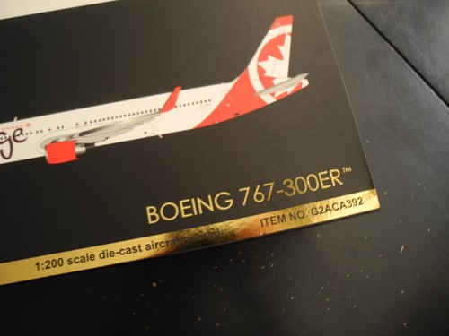 Extremely RARE GEMINI JETS 200 Boeing 767-300ER Air CANADA ROUGE! 2017 HTF! - Picture 2 of 7