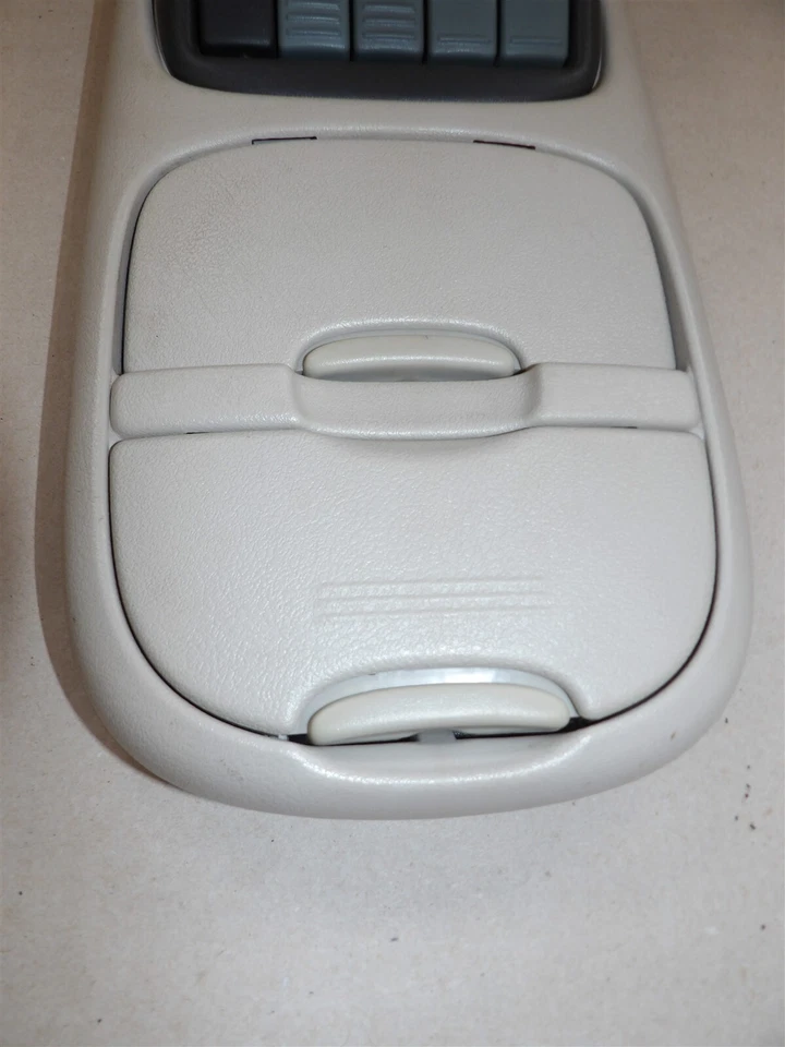 1998-1999 OLDSMOBILE SILHOUETTE OVERHEAD CONSOLE WITH SWITCHES MAP LIGHTS BEIGE  - Image 3 of 4