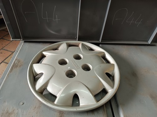 Original Fiat Punto 176 Radkappe Radzierblende Silber 13 Zoll 46476566 - Bild 1 von 3