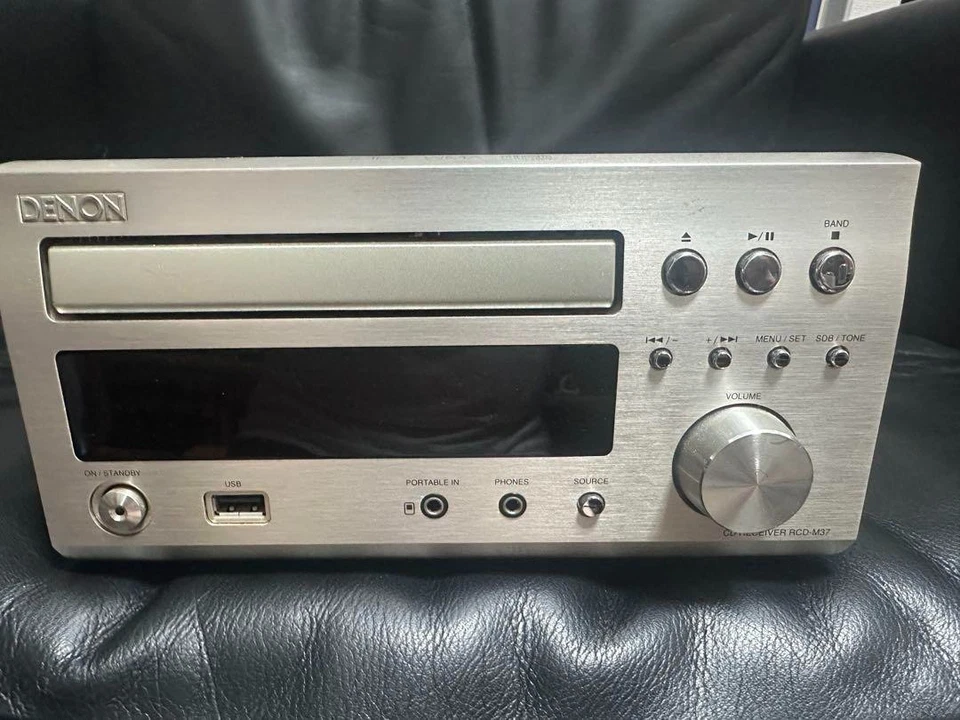DENON RCD-M37 CD RECEIVER CD-R/RW Amplifier 30W+30W 6Ω AC100V 50/60Hz 56W - Image 2 of 4