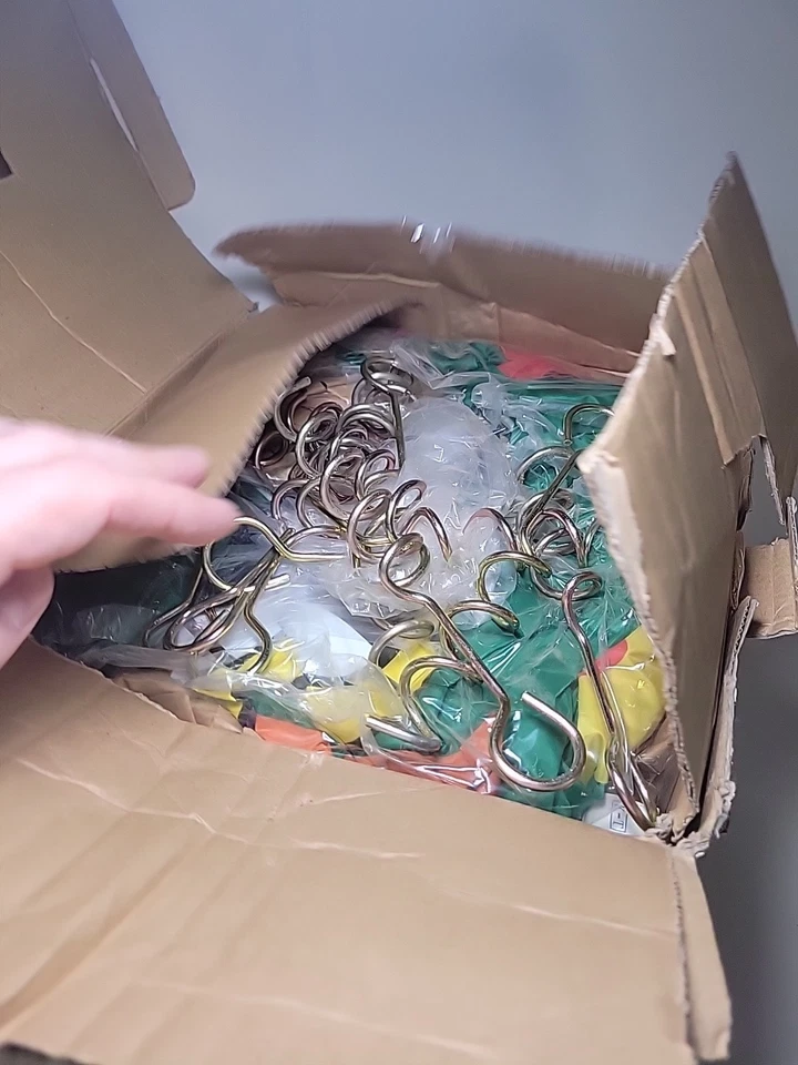 RARE 9 Feet Tall GEMMY Airblown Inflatable TIKI HUT Gazebo Luau Party NIB - Image 3 of 3