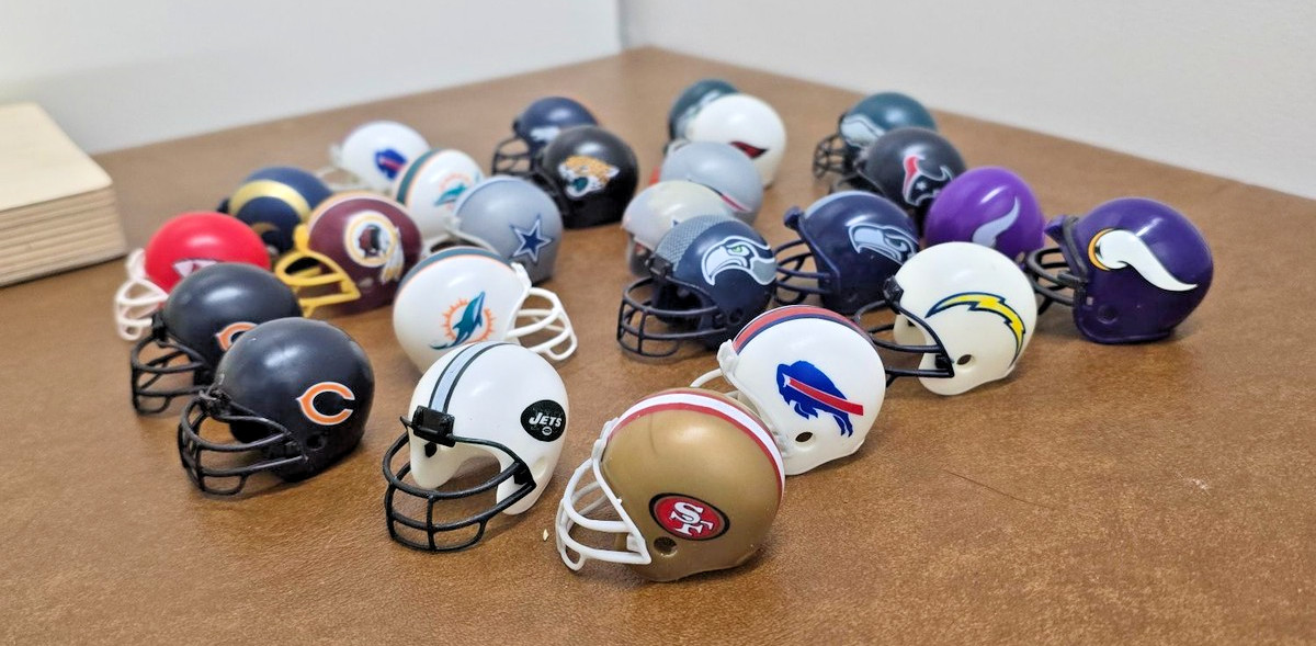 S Set Of 20 Team Logos Collectible Display Sports Decor
