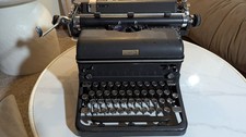 Vintage 1940s Royal KMM 14 