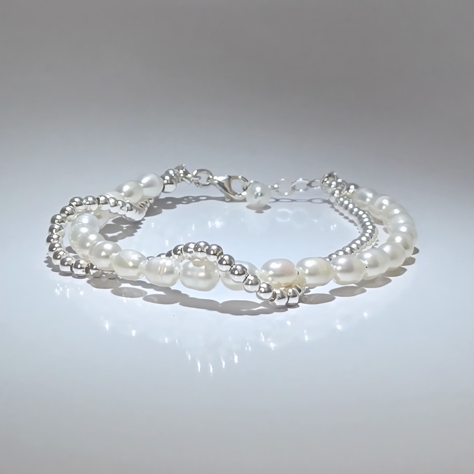 Silver Pearl Beaded Bracelet with Cultive Water Pearls-image