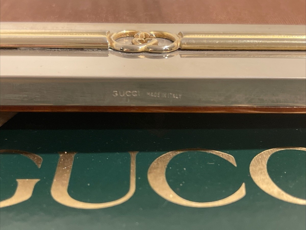 ヴィンテージ ポスター　GUCCI RARE Gucci Silver and Gold Picture Frame with GG Logo 5” X 7
