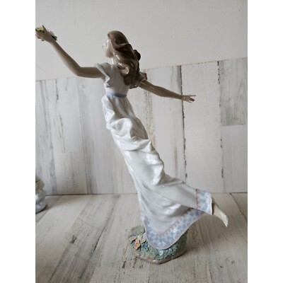 Lladro 6649 allegory of youth girl flowers dancing jumping