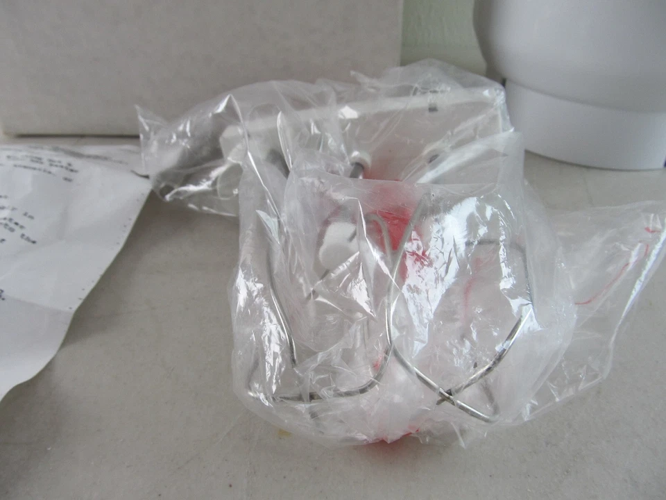 Magic Mill Attachment: Double Beater Bowl New in Open Box - Image 3 of 4