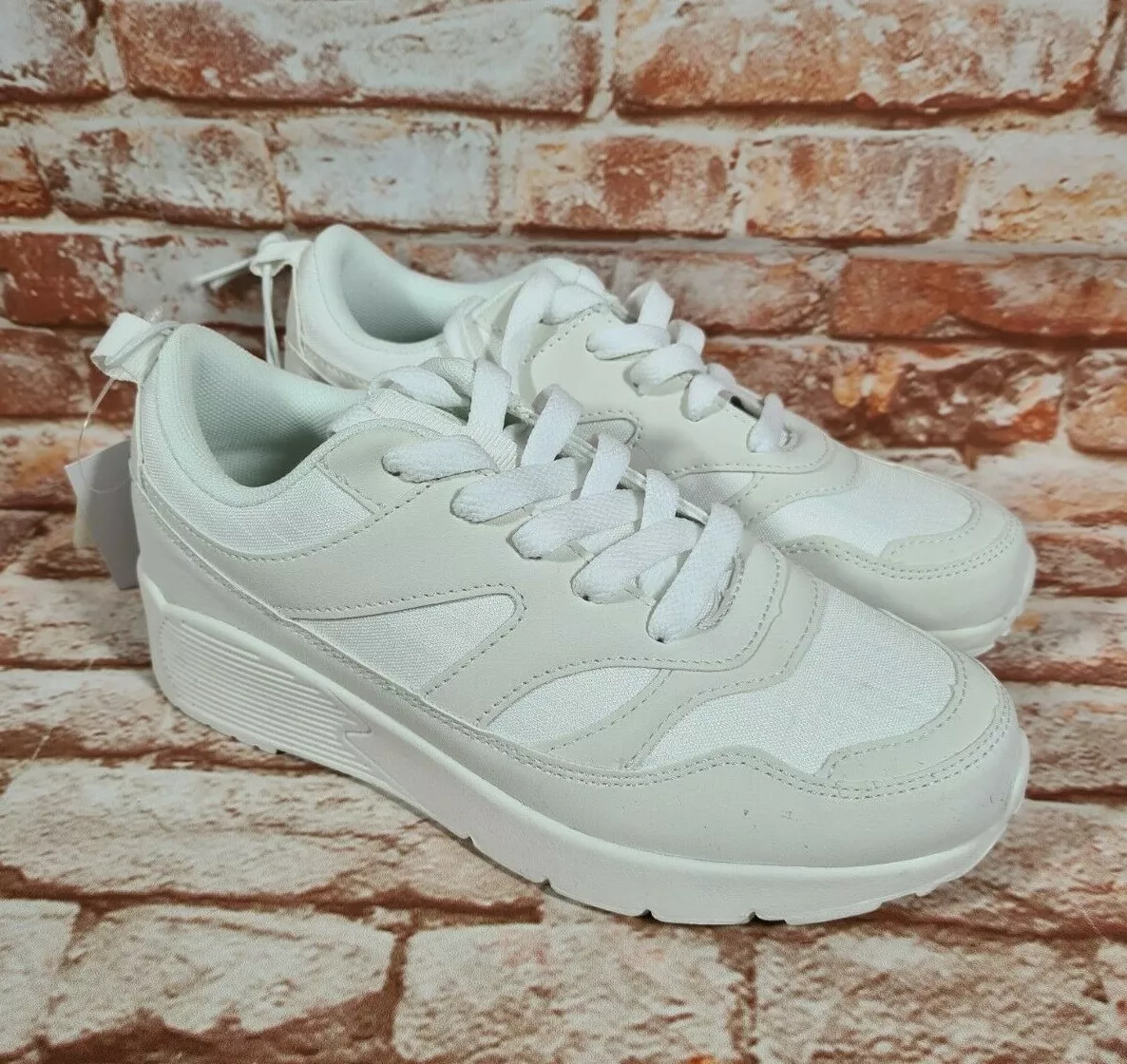 Cool all white shoes sales