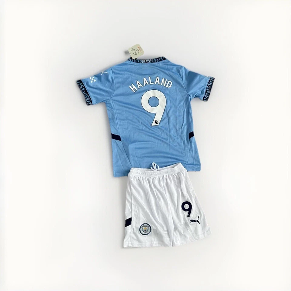Manchester City Haaland #9 niños pequeños. Jersey azul y blanco W-Short. Foto 2 de 4