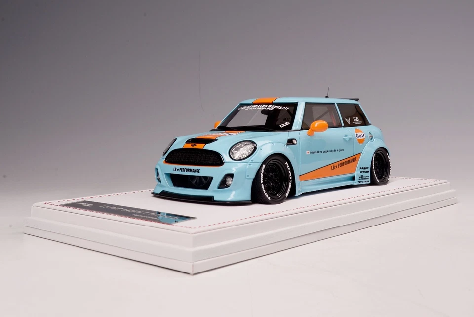 Modelos IVY Mini Cooper LB Performance Liberty caminhada cores do Golfo couro em escala 1/18 - Imagem 4 de 4
