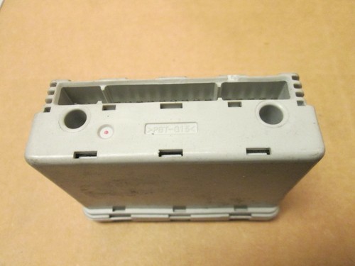 MITSUBISHI FRONT ECU RELAY OEM PART MR515944 - Picture 6 of 8