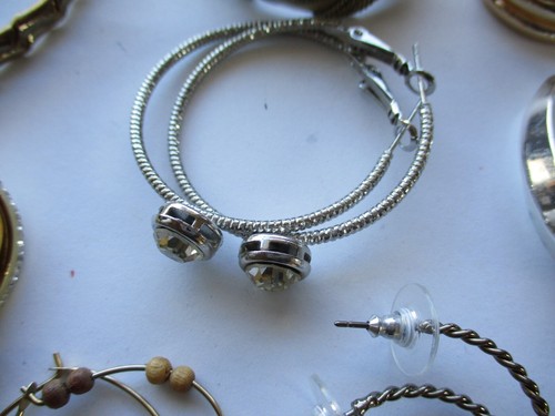 VINTAGE MODERN EARRINGS JEWELRY COLLECTION LOT HOOP DANGLE CLIP ON RHINESTONE - Picture 6 of 24