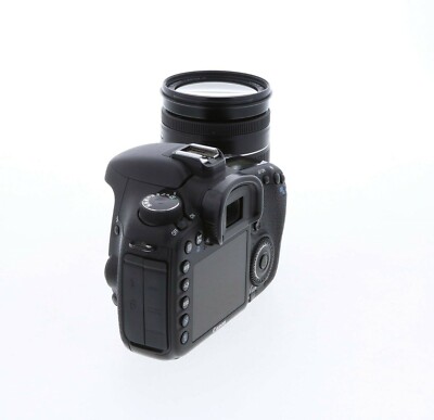 Canon EOS 7D EF-S 18-200 IS Lens Kit (18-megapixel / CF